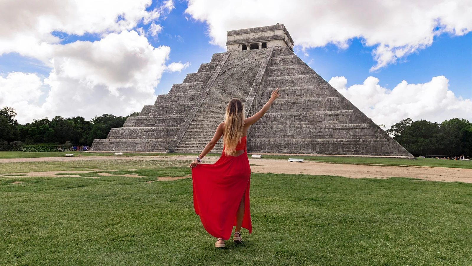 Chichén Itzá y río subterráneo